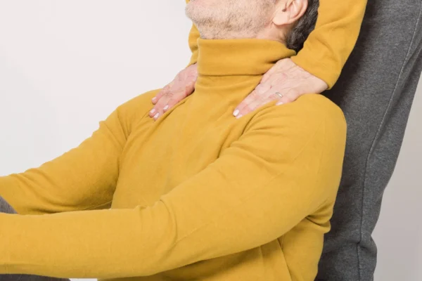 cervicobrachialgia o artrosi cervicale differenza Differenza anatomica tra ernia discale cervicale causa di cervicobrachialgia e degenerazione da artrosi cervicale